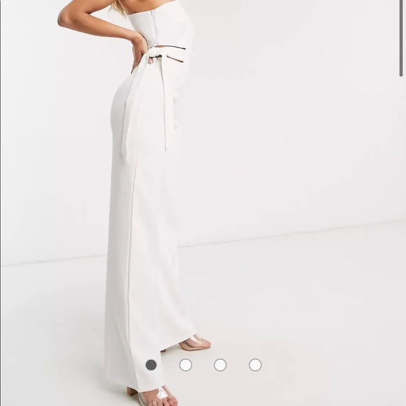 4th + Reckless one shoulder jumpsuit with tie side detail in white - Picture 2 of 5
